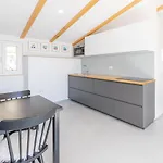 Seafront Apartman