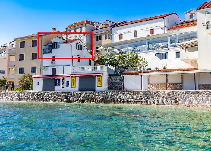 Seafront アパート *