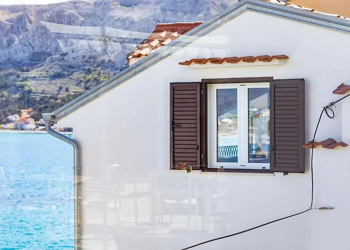 Seafront アパート *